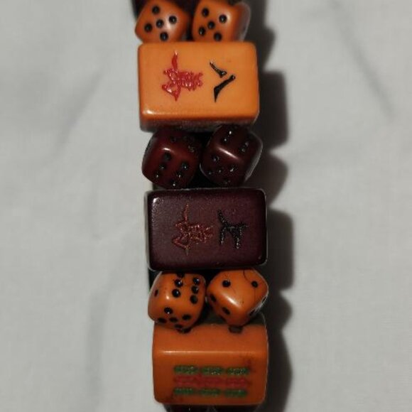 Vintage Bakelite Mahjong tile and dice stretch bracelet - Picture 2 of 5